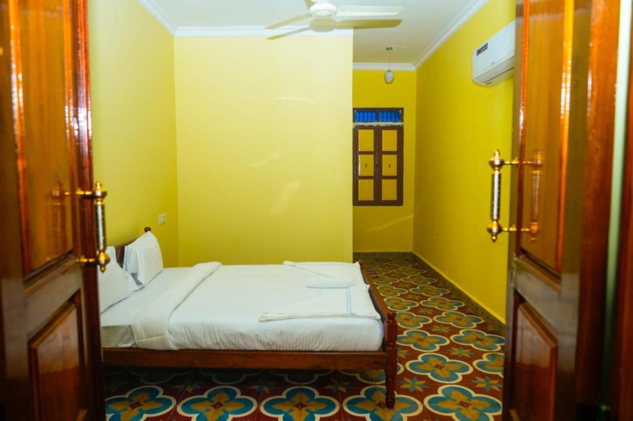 Hotel Chettinad Manor à Kānādukāttān Extérieur photo